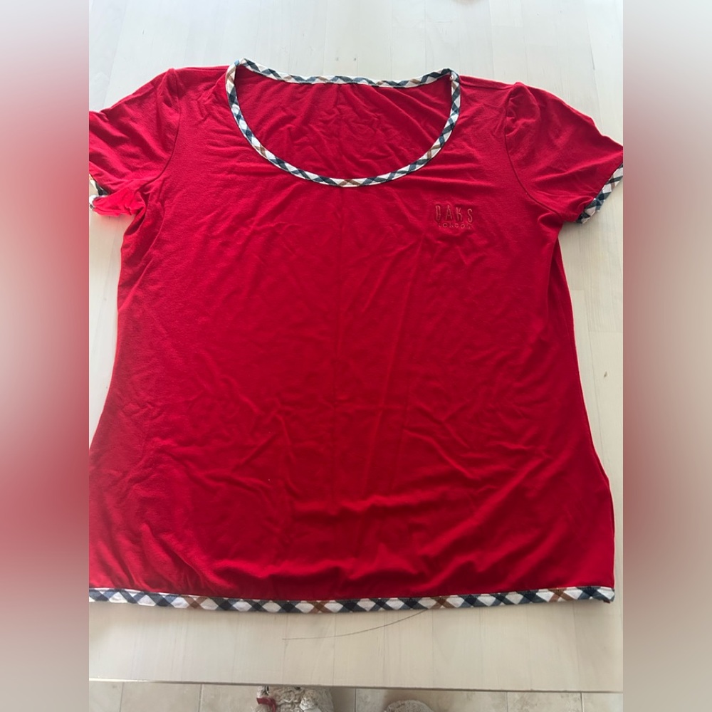 Chic Red Short Sleeve Top with Checkered Trim